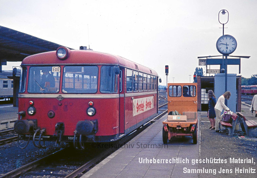 EBOE6471 Bf Oldesloe Gleis-2 VT3.09 nach Sülfeld 1973